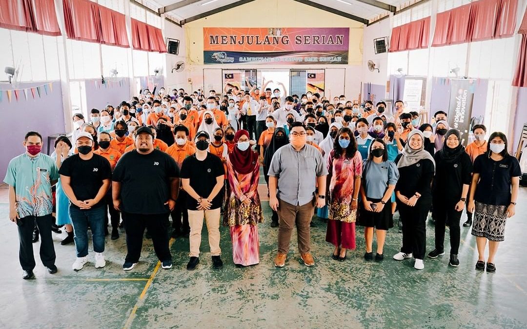 Pameran STEM sempena Bulan Pendidikan di SMK Serian￼