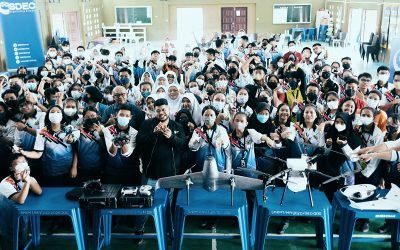 Bengkel Pengenalan Teknologi Dron di SMK Muara Tuang, Kota Samarahan