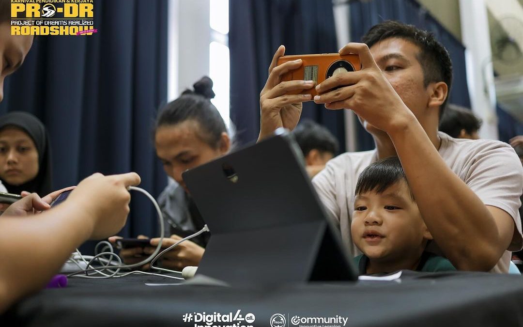 Sesi pagi yang penuh semangat di Pro-DR Roadshow 2024 di Sarikei