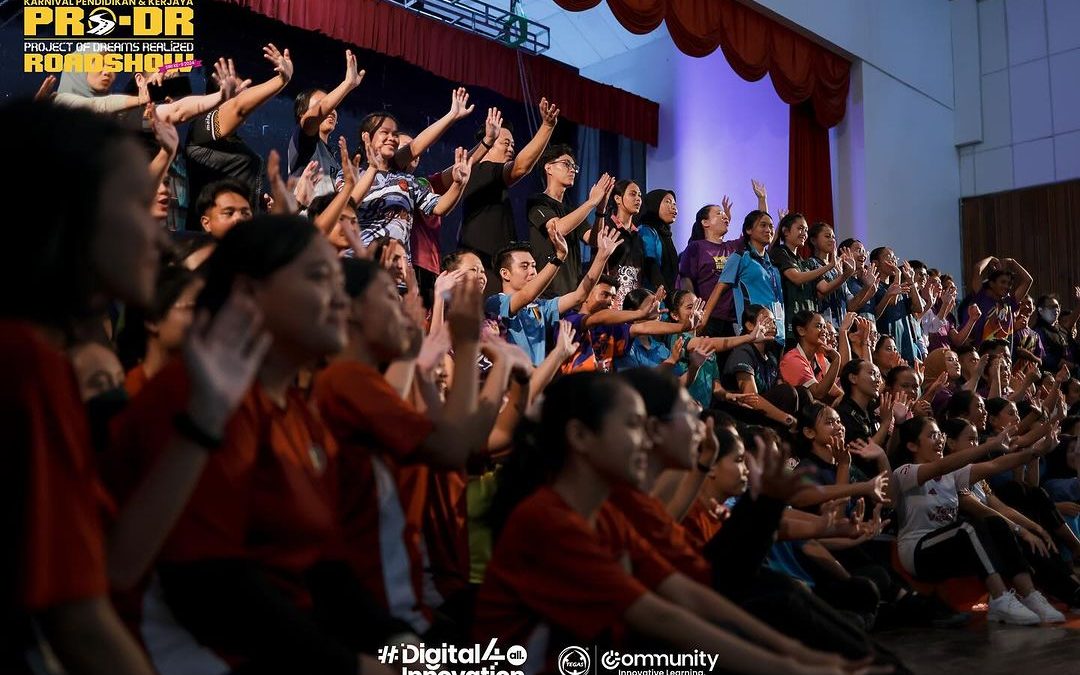 Sesi petang yang penuh dengan pembelajaran dan keseronokan untuk pelajar SMK Selirik dan SMK Kapit No.2