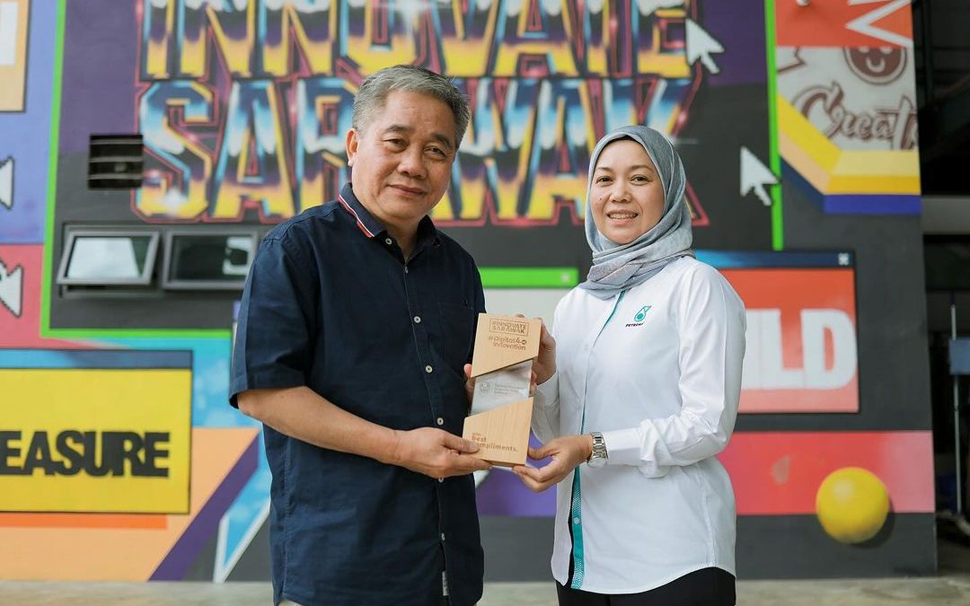 Perbincangan dalaman antara TEGAS Community Innovative Learning (TCIL) dan PETRONAS mengenai Sarawak Career and Training (SCaT) Fair 2024.