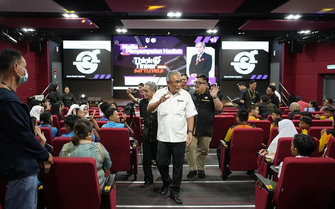 Majlis Penyampaian Hadiah untuk Think & Tinker (T&T) Mini Lab Battlefield 2024