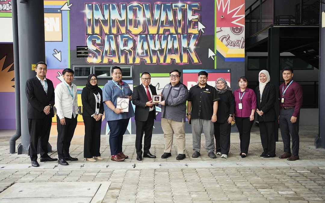 Kunjungan hormat Angkatan Zaman Mansang Sarawak (AZAM) ke TEGAS Digital Village