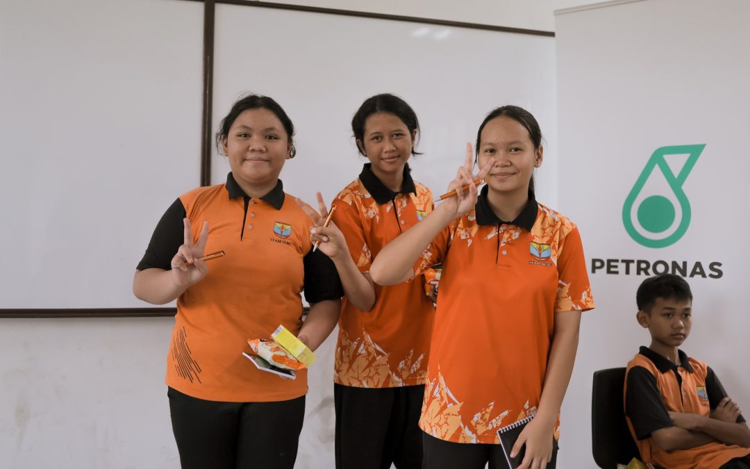 MLNG Outreach Program at SK Paku Central, Spaoh, Betong