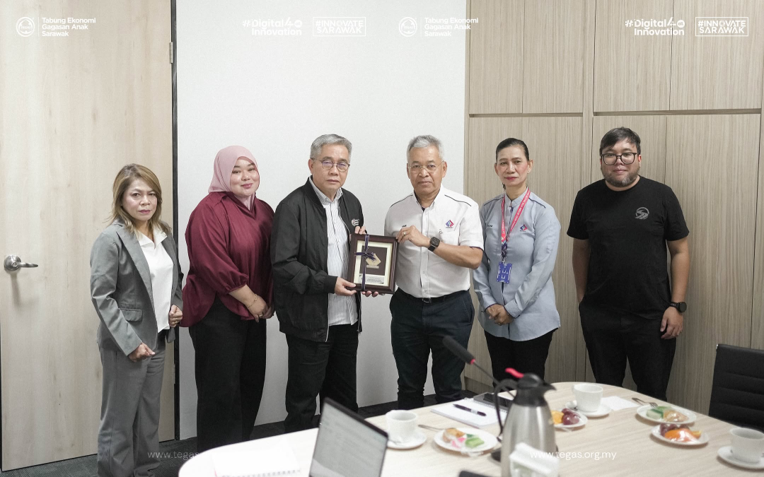 Director General of PERHEBAT Visits TEGAS Digital Village